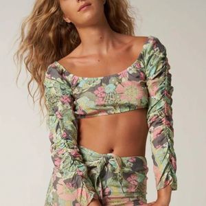 GIMAGUAS Vito Floral Crop Top NWT